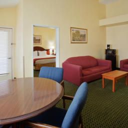 Suite Holiday Inn Express Hotel & Suites ARLINGTON (SIX FLAGS AREA) Fotos