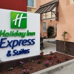 Vue extérieure Holiday Inn Express Hotel & Suites BERKELEY Fotos