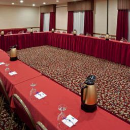 Конференц-зал Holiday Inn Express Hotel & Suites EAST GREENBUSH(ALBANY-SKYLINE) Fotos