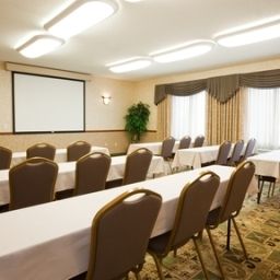 Tagungsraum Holiday Inn Express Hotel & Suites MINNEAPOLIS-MINNETONKA Fotos