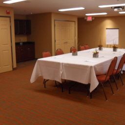 Tagungsraum Holiday Inn Express Hotel & Suites MINNEAPOLIS (GOLDEN VALLEY) Fotos