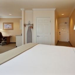 Suite Holiday Inn Express Hotel & Suites SANTA CLARA Fotos