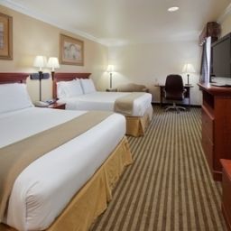 Camera Holiday Inn Express Hotel & Suites SANTA CLARA Fotos
