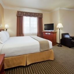Camera Holiday Inn Express Hotel & Suites SANTA CLARA Fotos