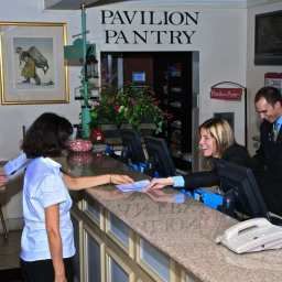 Hall Hilton Garden Inn Staten Island Fotos
