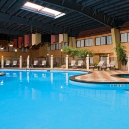 Piscine NY - WOLF ROAD Holiday Inn ALBANY Fotos
