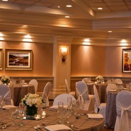 Salle de banquets NY - WOLF ROAD Holiday Inn ALBANY Fotos