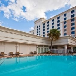 Pool Holiday Inn Hotel & Suites ACROSS FROM UNIVERSAL ORLANDO Fotos