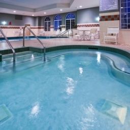 Pool Holiday Inn Hotel & Suites MILWAUKEE AIRPORT Fotos