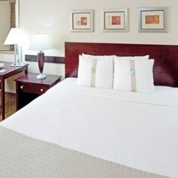Room Holiday Inn CARTERET RAHWAY Fotos