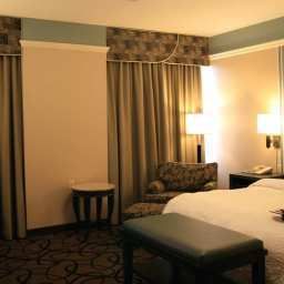Room Hampton Inn  Suites BuffaloDowntown Fotos