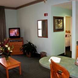 Suite Hampton Inn  Suites OrlandoEastUCF Fotos