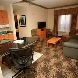 Номер Hampton Inn  Suites OrlandoEastUCF Fotos