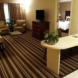 Suite Hampton Inn Stes MEM at Beale Fotos