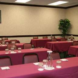 Conference room Hampton Inn  Suites North Toledo Ohio Fotos