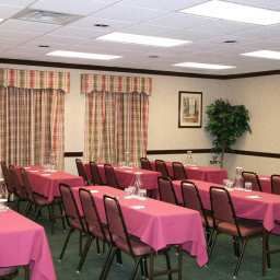 Conference room Hampton Inn  Suites North Toledo Ohio Fotos