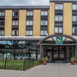 Widok zewnętrzny Quality Hotel & Suites At The Falls Fotos