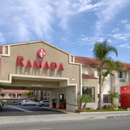 Außenansicht Ramada Canoga Park/Warner Center Fotos