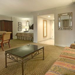 Room Ramada Plaza Hotel The Inn on Bourbon Fotos