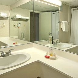 Room Ramada Plaza Hotel The Inn on Bourbon Fotos