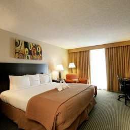 Zimmer DoubleTree by Hilton Dallas - Market Center Fotos
