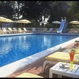 Piscine La Riserva di Castel d´ Appio Fotos