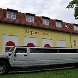 Außenansicht 4 Hufen Fotos