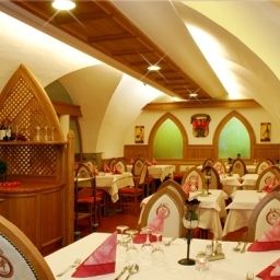Breakfast room within restaurant Hotel Lamm Fotos