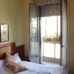 Zimmer mit Terrasse San Lorenzo Hostal Fotos