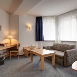  Filmhotel Lili Marleen Fotos