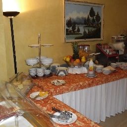 Buffet Michelangelo Fotos