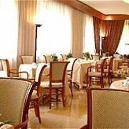 Salle du petit-déjeuner située dans le restaurant Campo Marzio Vicenza Fotos