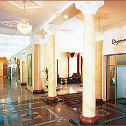 Hall Reymont Fotos