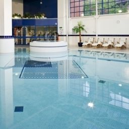 Pool Holiday Inn LONDON - SUTTON Fotos
