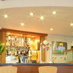 Бар Holiday Inn Express MANCHESTER - EAST Fotos