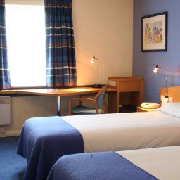 Номер Holiday Inn Express MANCHESTER - EAST Fotos