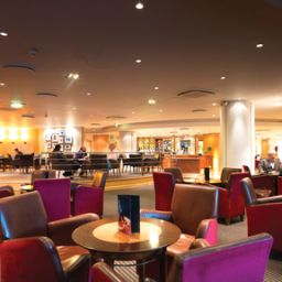 Hall JCT.4 Holiday Inn LONDON - HEATHROW M4 Fotos