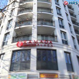 Фасад Ramada Plaza City Centre Hotel & Suites Fotos