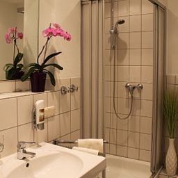 Bathroom Alt-Wittower-Krug Fotos