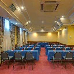 Conference room TRYP Sevilla Macarena Hotel Fotos