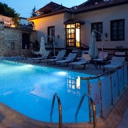 Бассейн Dogan Fotos