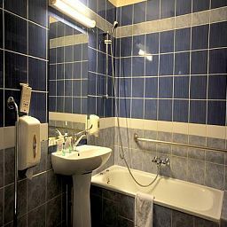 Bathroom Balladins Grigny Fotos