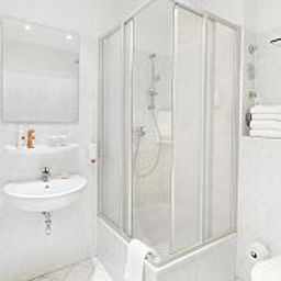 Badezimmer City B Novum Fotos
