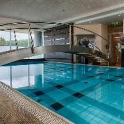 Pool Steigenberger Airport Amsterdam Fotos