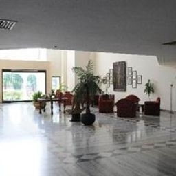 Hall Usha Bundela Fotos
