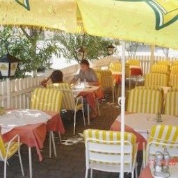 Terrasse Turmhof Breitenbrunn Gasthof Fotos
