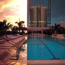 Piscina Conrad Miami Fotos