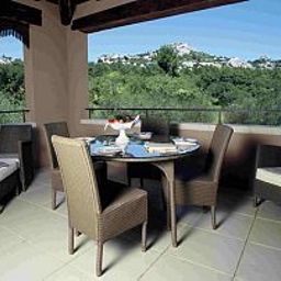 Terrace Mas de l Oulivie Chateaux et Hotels Collection Fotos