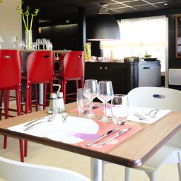 Restauracja CAMPANILE MARSEILLE OUEST Martigues Fotos