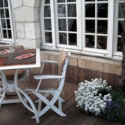 Terrasse Lion d Or Logis Fotos